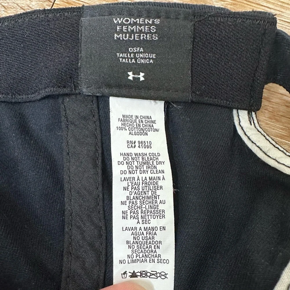 Under Armour one size